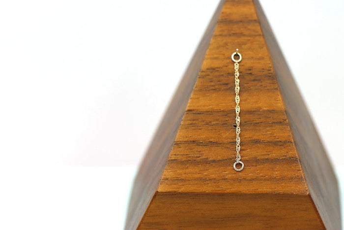 14K Gold Diamond-Cut Singapore Chain