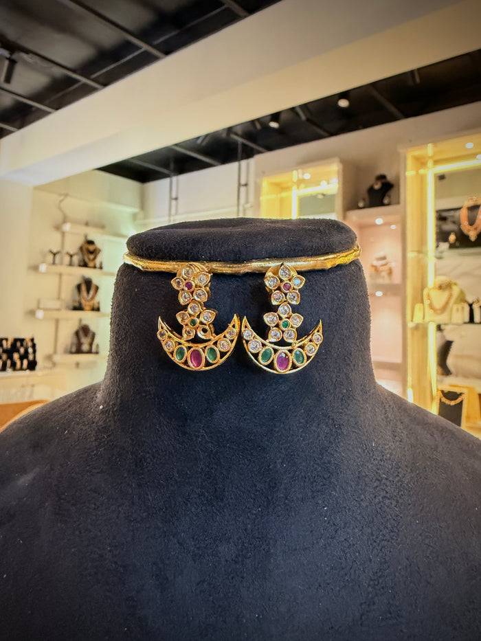 Antique Chandbali Choker Necklace Set