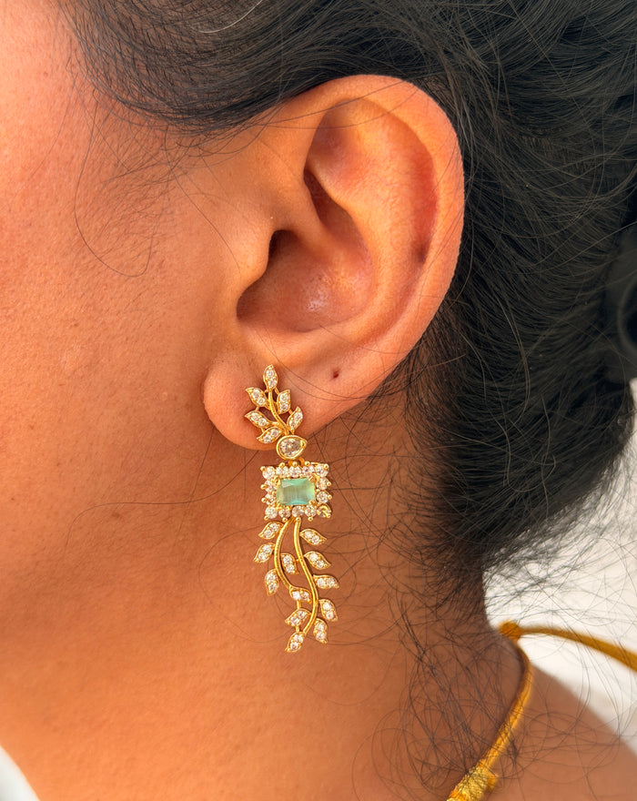 Designer Stone Leaf Necklace Set