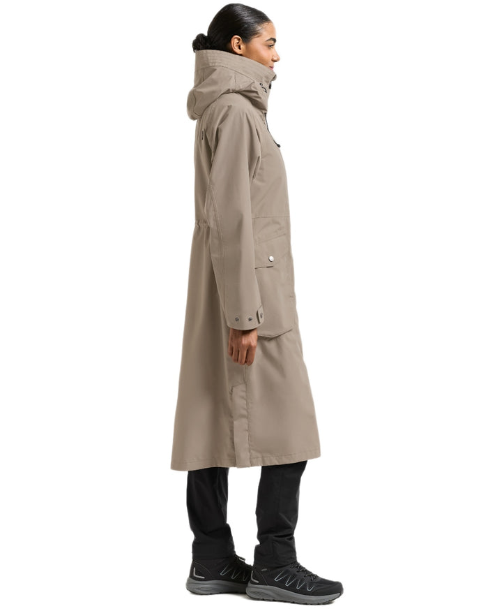 Ash Brown coloured Didriksons Womens Louise Long Parka on white background #colour_ash-brown