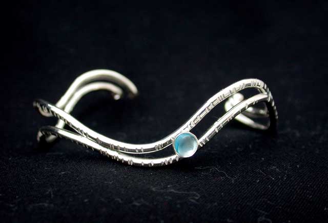 Double Wave Cuff