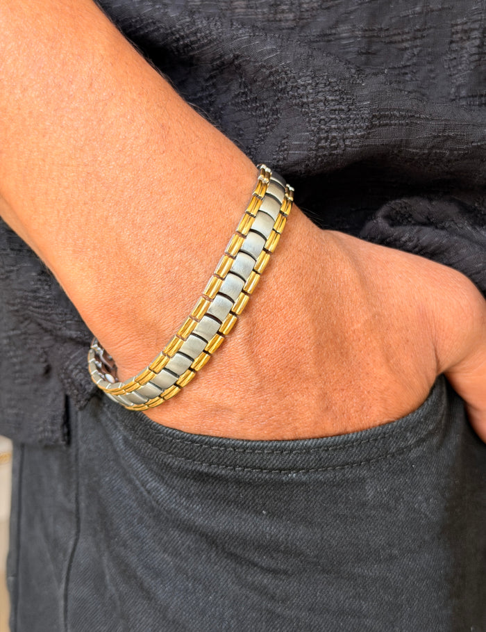 Dual‑Tone Men's Smooth Link Bracelet
