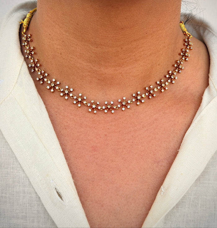 Elegant Cluster Choker Necklace Set