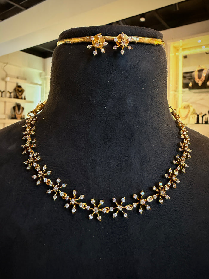 Elegant Cluster Choker Necklace Set