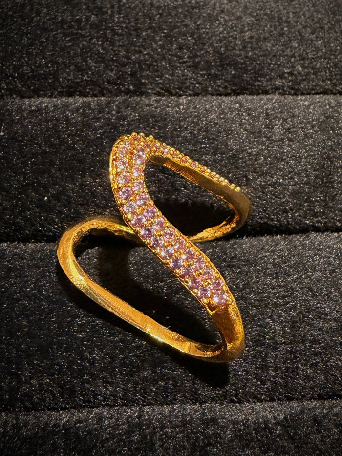 Elegant Curved Pavé Stone Ring