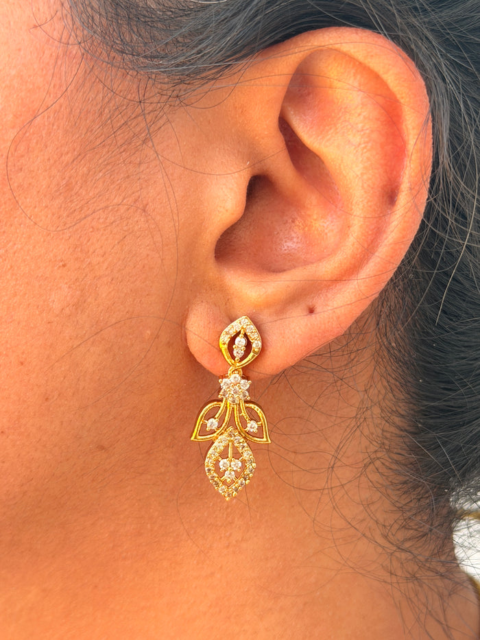 Elegant Leaf CZ Short Necklace Set