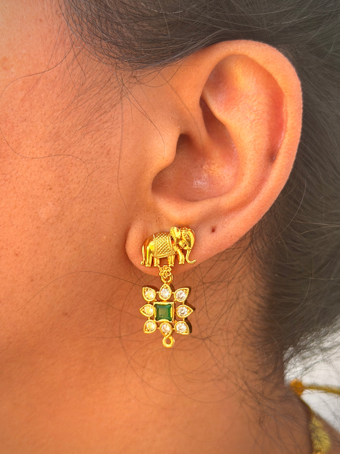 Elephant Motif Green Stone Necklace Set