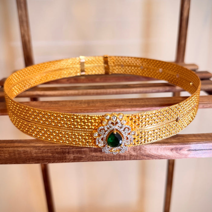Emerald Brilliance Sleek Kid's Waist Belt / Vaddanam