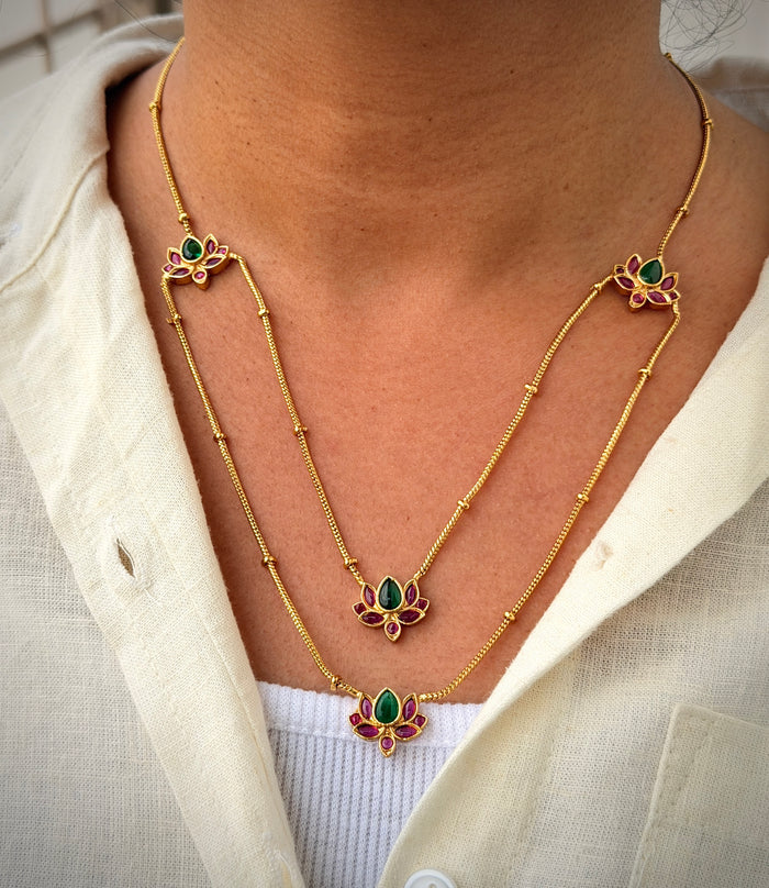 Emerald Ruby Lotus Short Necklace Set