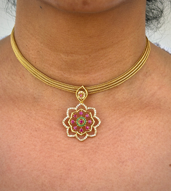 neklace flower design