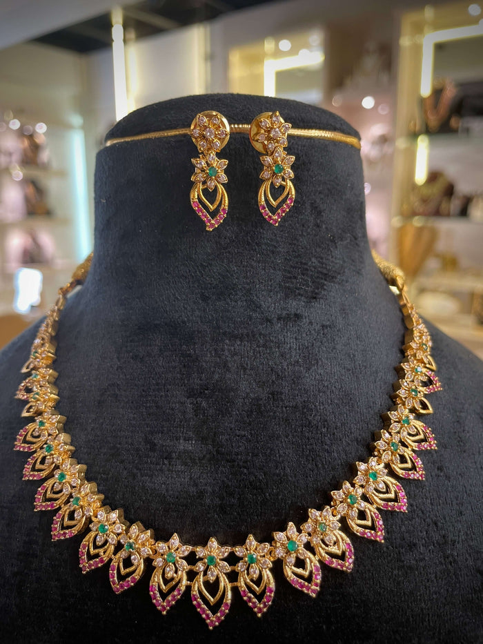 Floral Leave Ruby Emerald Necklace Set