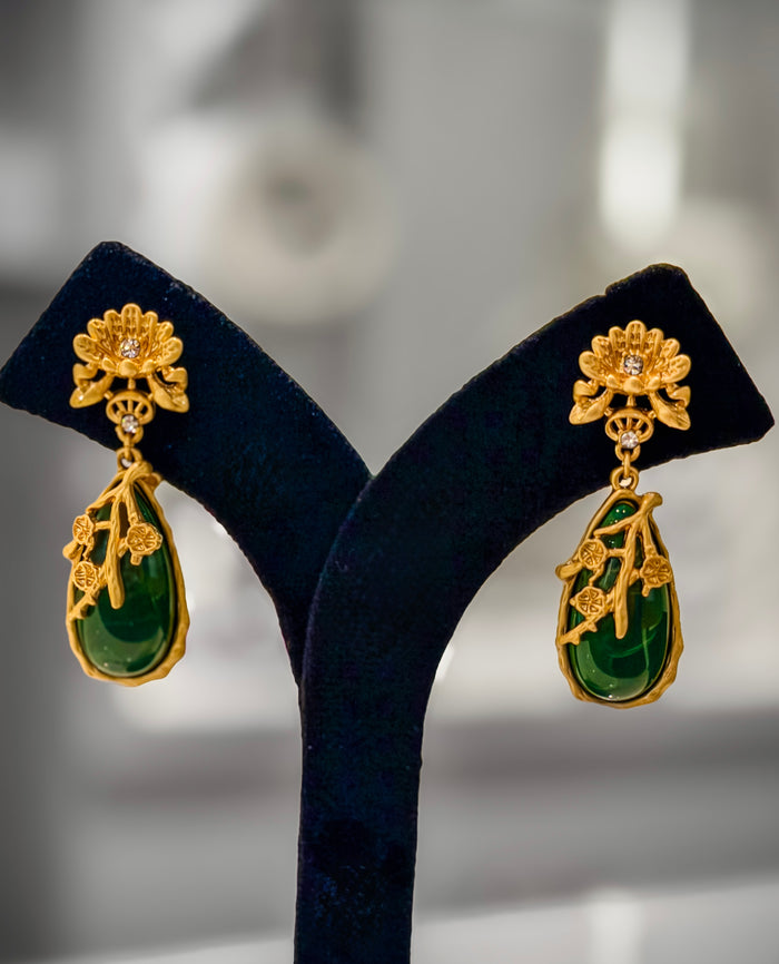 Gold Green Teardrop Vine Earrings Set