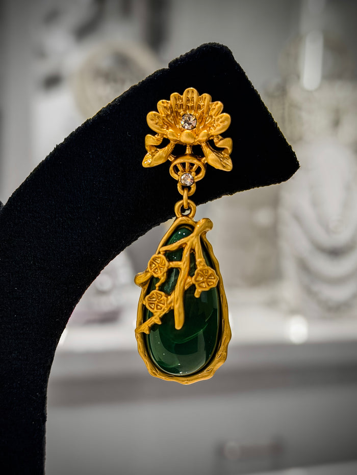 Gold Green Teardrop Vine Earrings Set