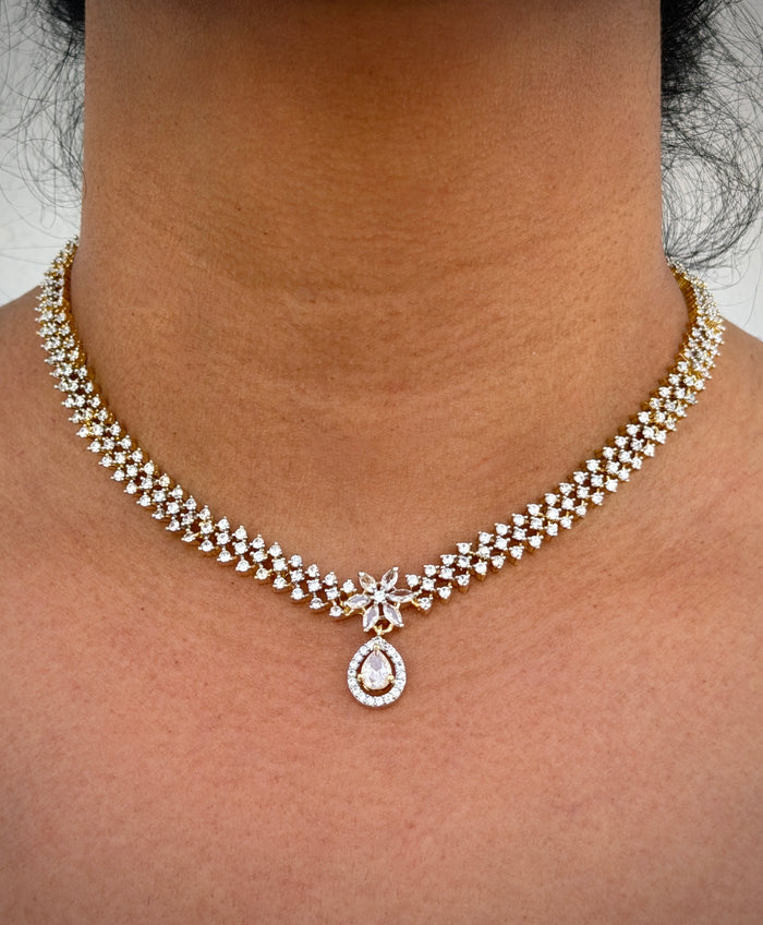 Necklace with a teardrop pendant