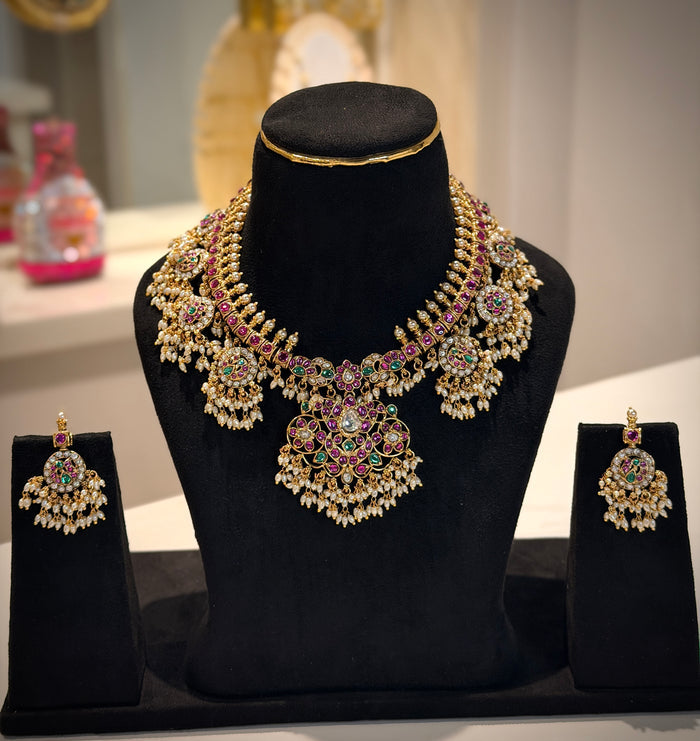 Guttapusalu Grand Choker Necklace Set