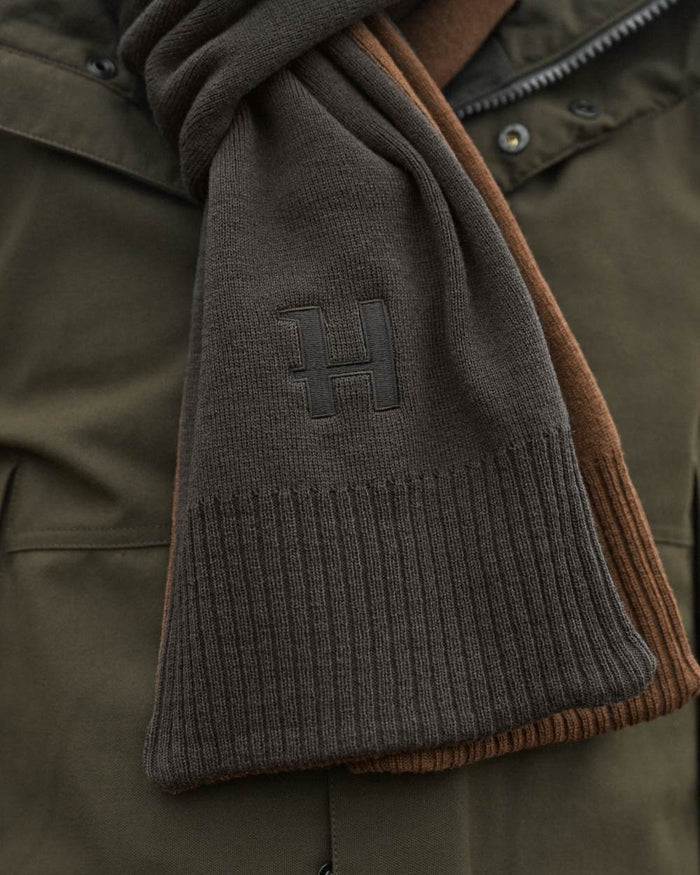 Shadow Brown Rustique Clay Coloured Harkila Reversible Scarf on outdoor background #colour_shadow-brown-rustique-clay