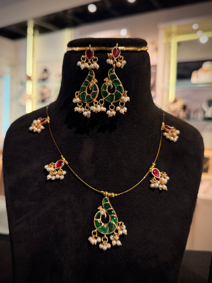 Jadau Emerald Invisible Chain Set
