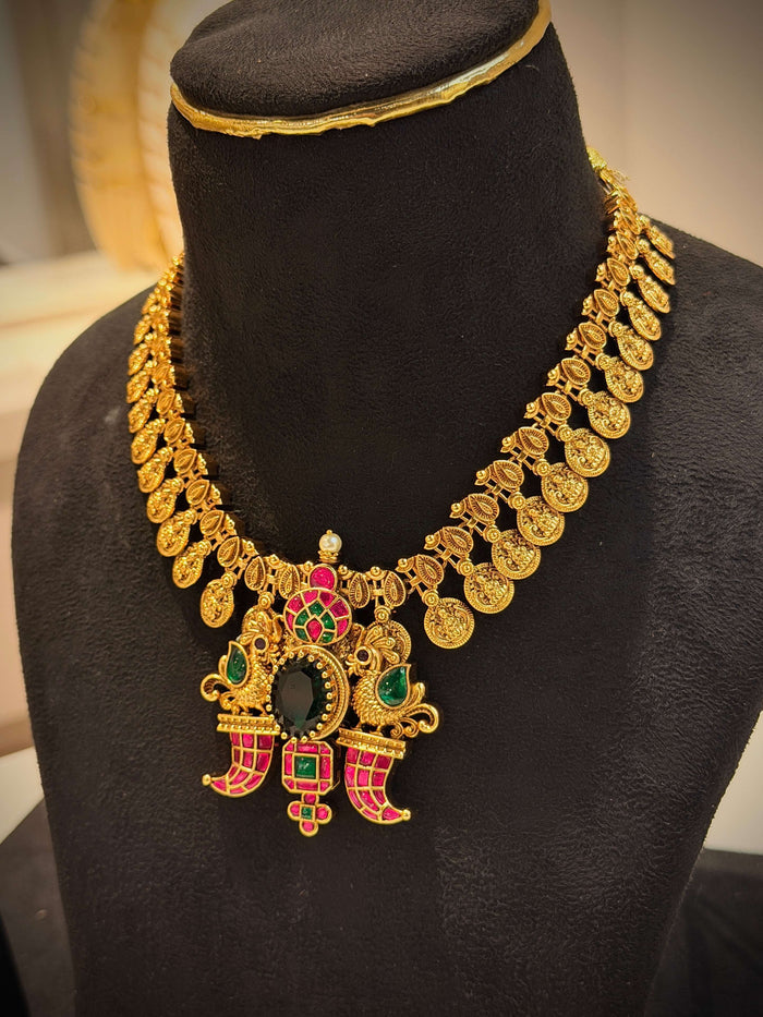 Jadau Kasu Yali Motif Choker Necklace Set