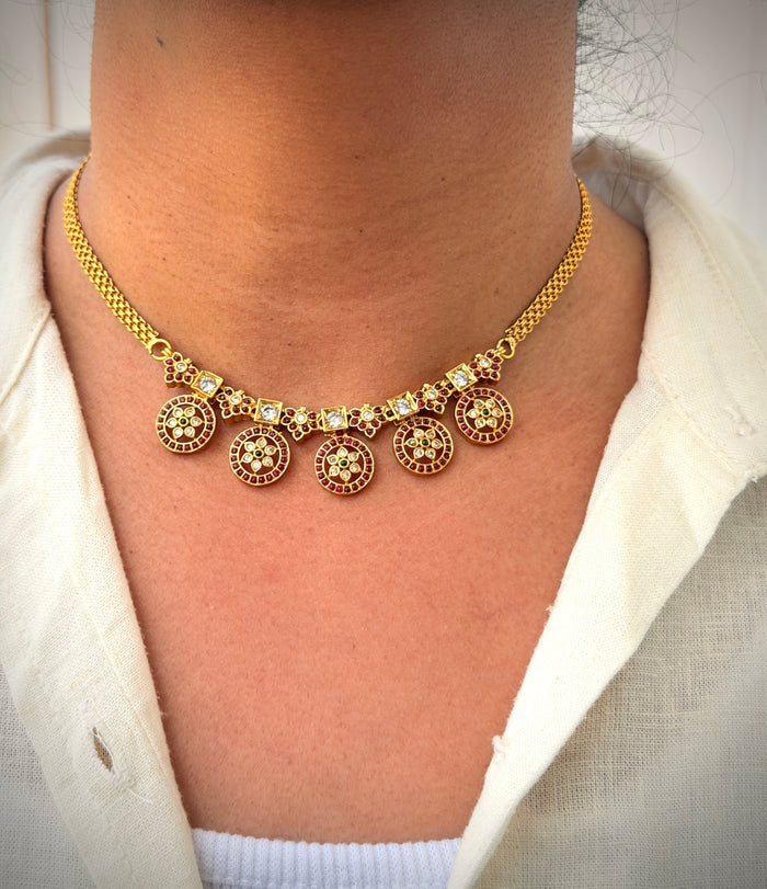 Kempu Ruby Disc Necklace Set
