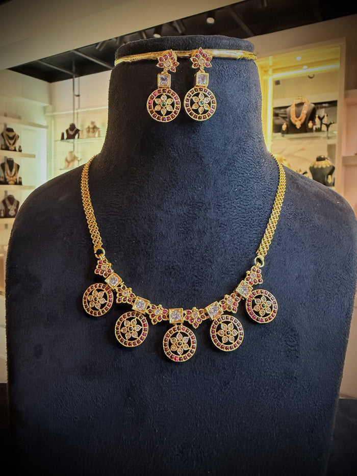 Kempu Ruby Disc Necklace Set