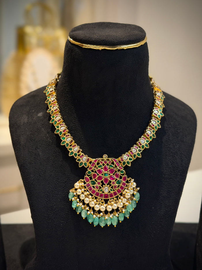 Lotus Floral Pendant Short Necklace