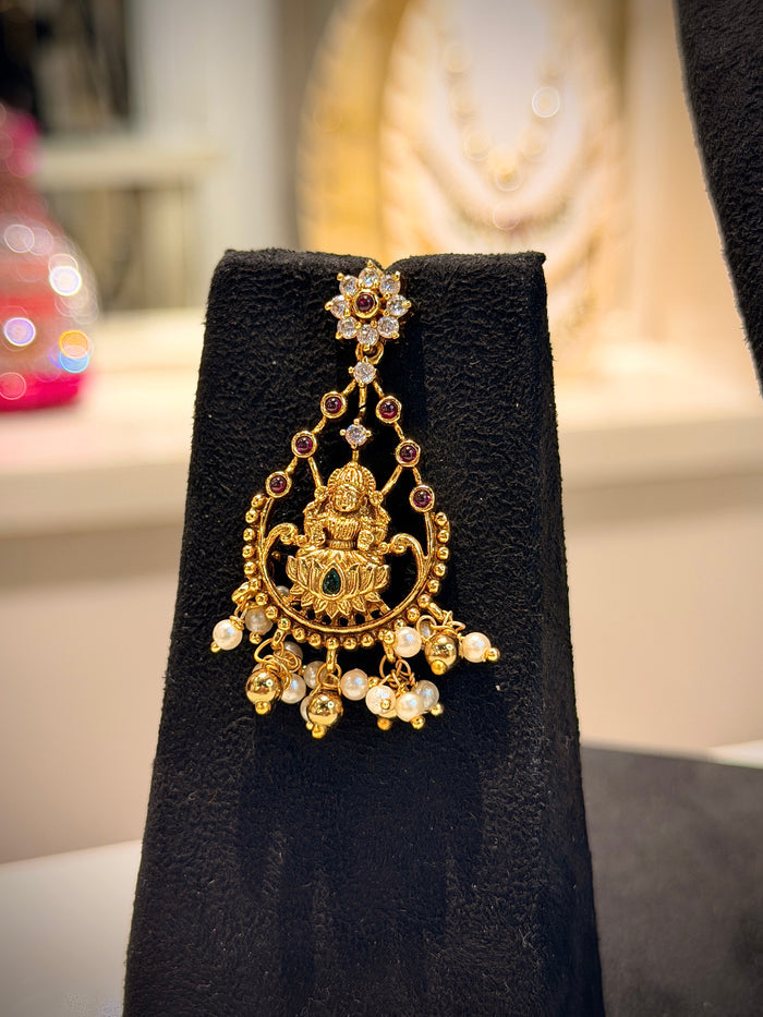 Maa Lakshmi Bridal Choker Set