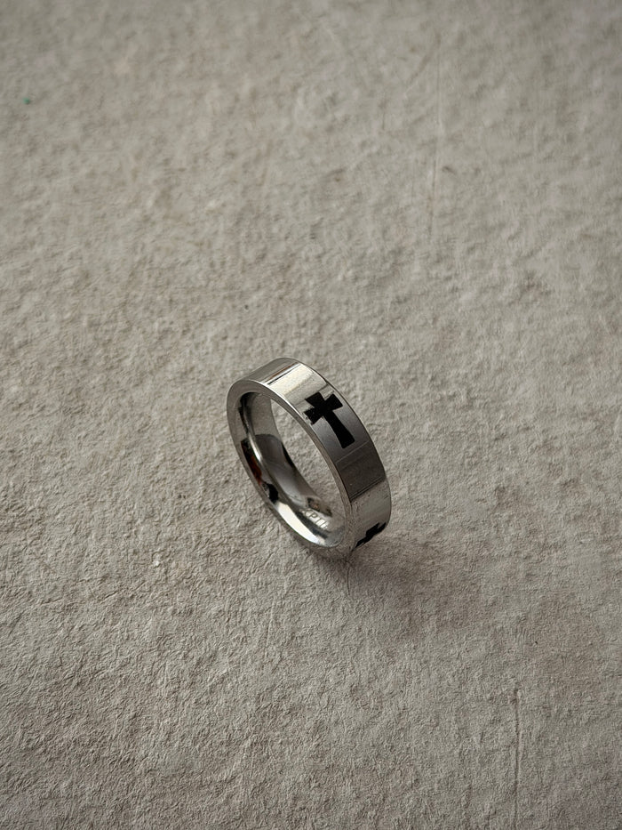 Men's Silver Cross Engraved Ring