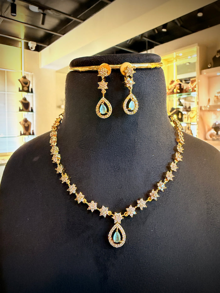 Mint Green Starburst Teardrop Necklace Set