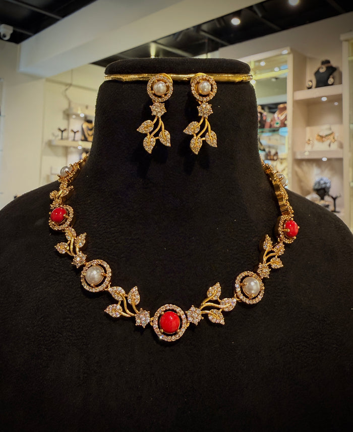 Pearl & Stone Leave Necklace Set