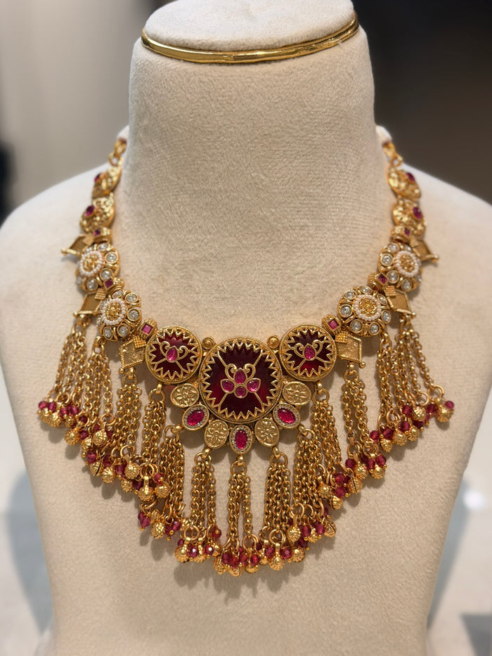 Rajwadi Red Stone Gungroo Choker Necklace Set
