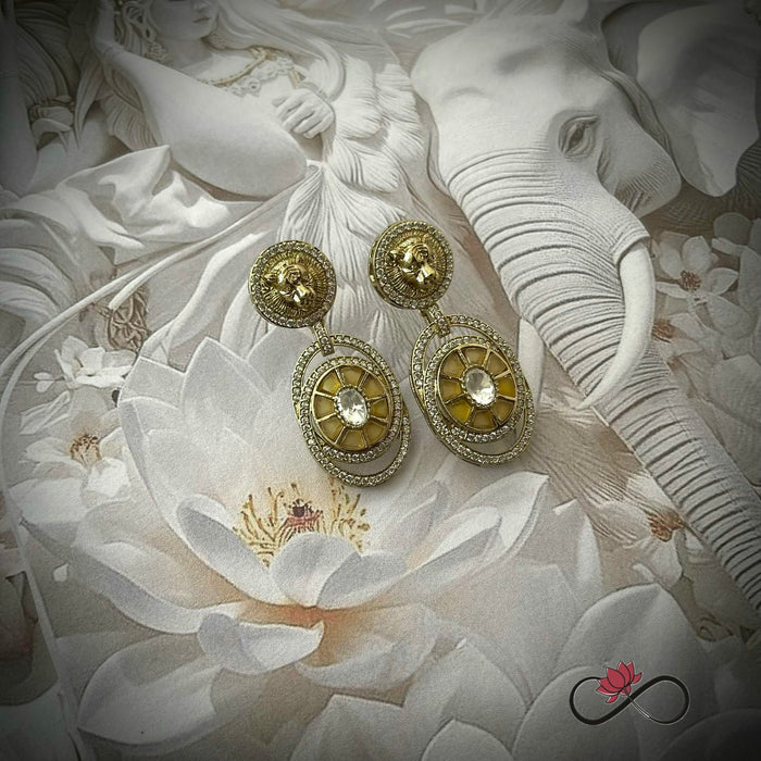 Regal Antique Oval Dangler Earrings Set