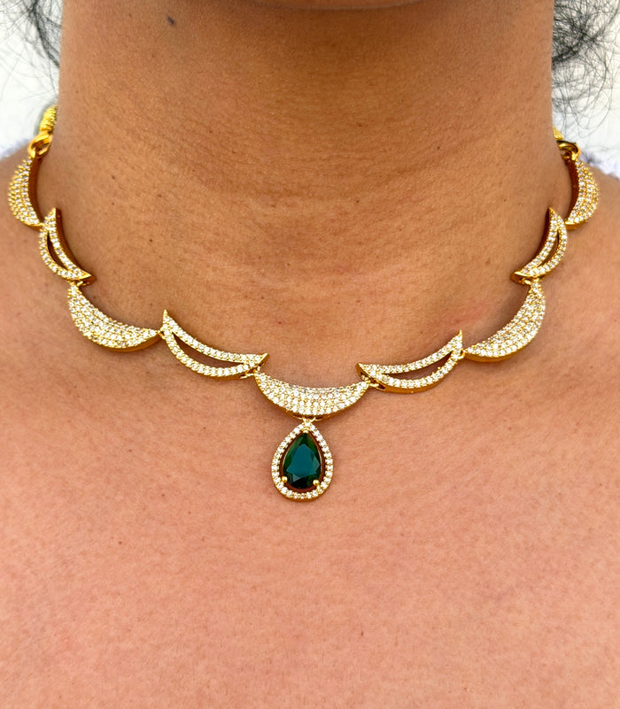 gold neklace