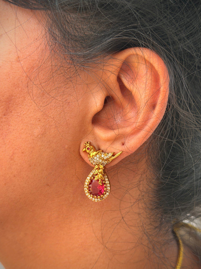 Ruby Bird Motif Necklace Set