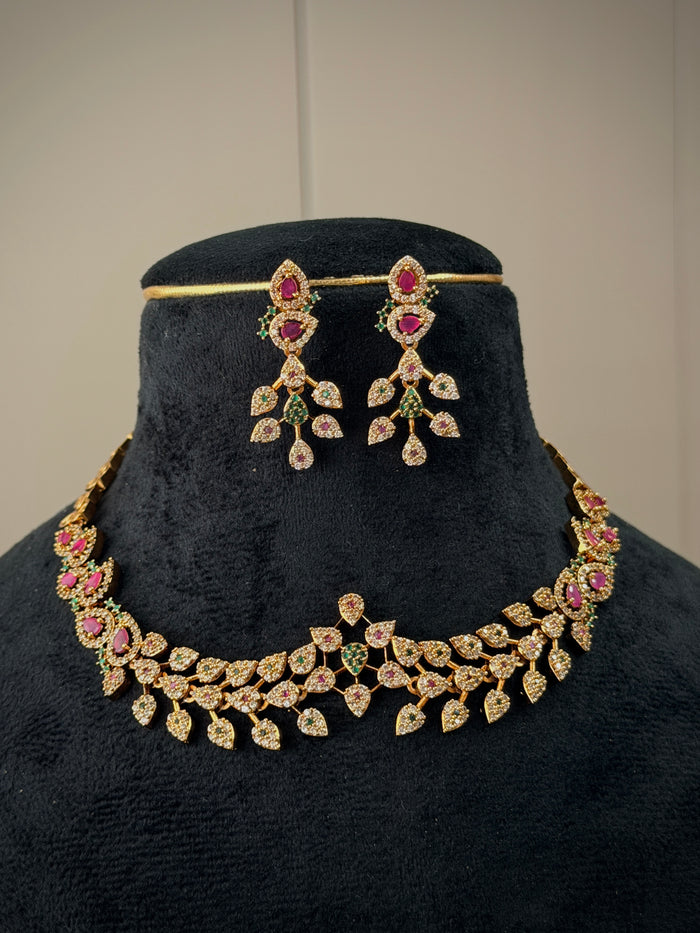 Ruby Green Leaf Necklace Set