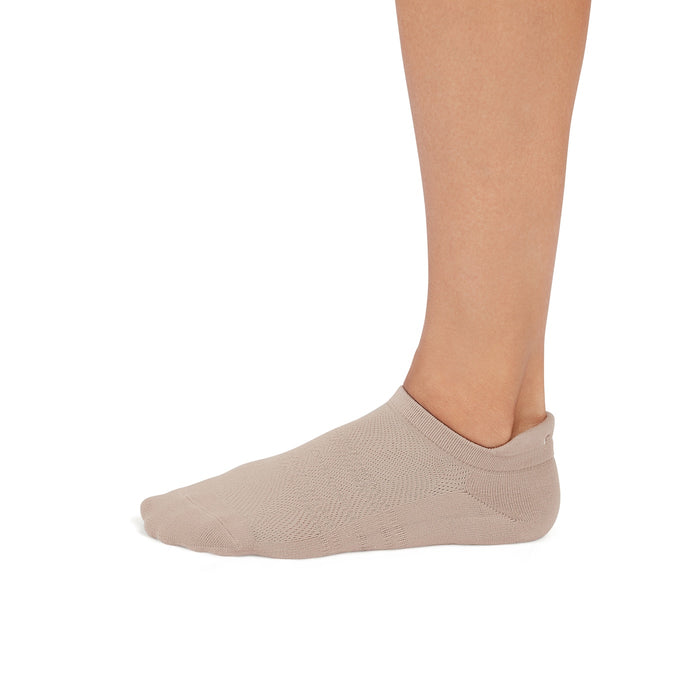 Savvy Tec Grip Socks | Socks > Grip | Tavi – Tavi Active