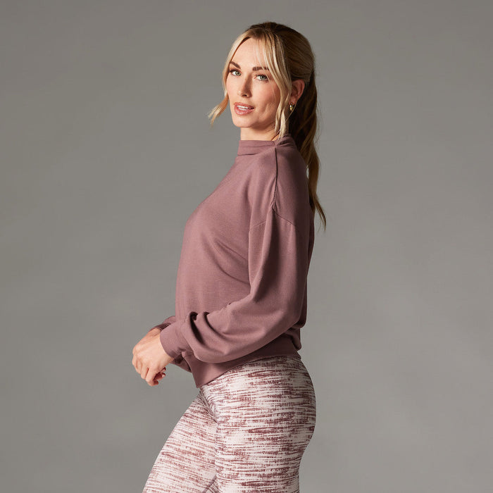 Slope Crew Sweatshirt | Tops > Sweaters & Hoodies | Tavi – Tavi Active