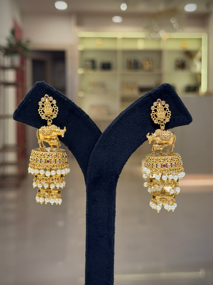 Temple Lakshmi Nandi Pearl Jhumka Earrings Set
